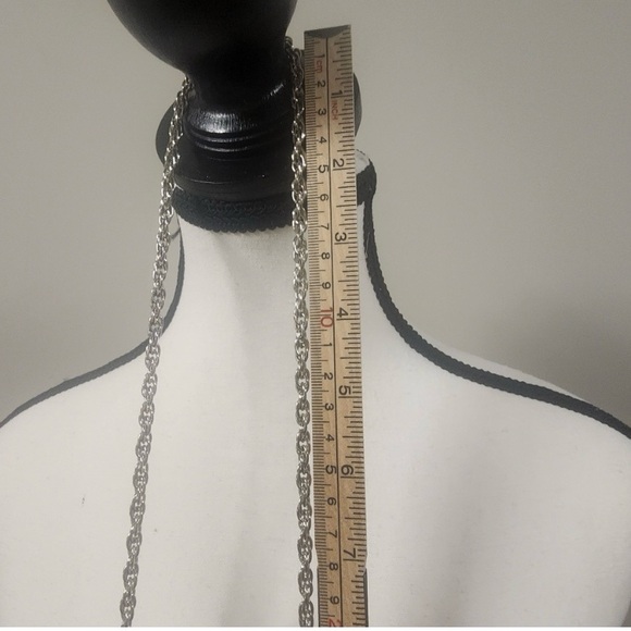 Shiney Silver Small Hard Case Purse with Jewels Chain Shoulder Strap - Picture 12 of 13